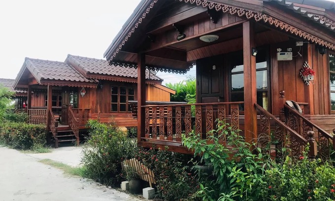 Bang Pakong Hotel | Baan Bangwua Resort