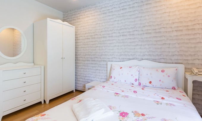 Khao Takiab Apartment | Baan SanSuk HH 2Bedroom Apt PoolView:HBE