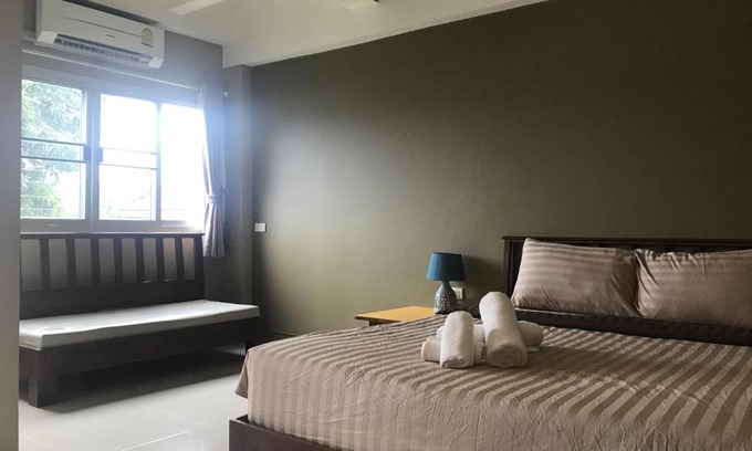 Khlong Khut Hotel | Baan Ton Chan