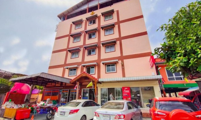 Rangsit Hotel | Baan Yuyuen