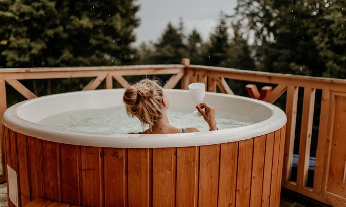Zawoja Ski Chalet | Babiogórska Chata - dom z bali z jacuzzi i sauną