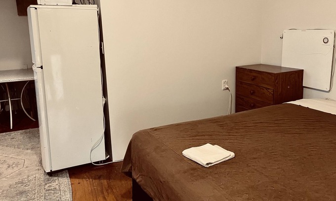 Waiotahi House | Bach and the Beach Home Style Accommodation in Ōpōtiki