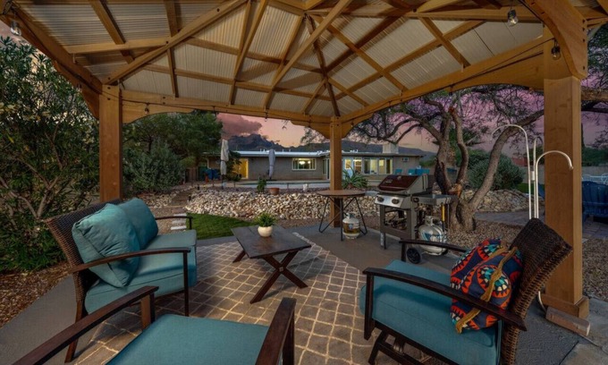 Tanque Verde House | Backyard Oasis/Big 360º Views/3 BR 2 BA