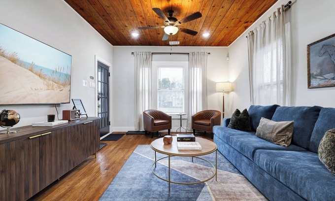Jefferson House | Backyard Oasis Near Lake, Downtown, Riverwalk, Pearl