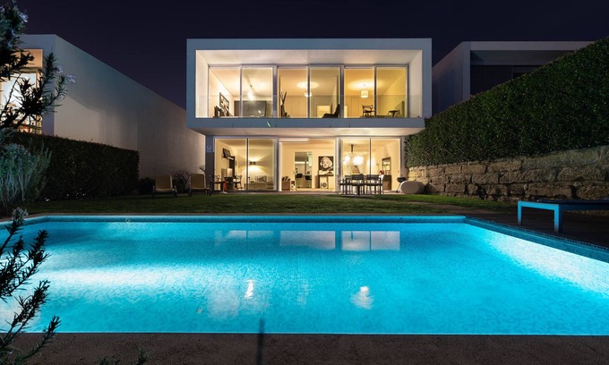 Santa Maria e Sao Miguel Villa | Bacuri White Villa, private pool, Wi-fi, balcony