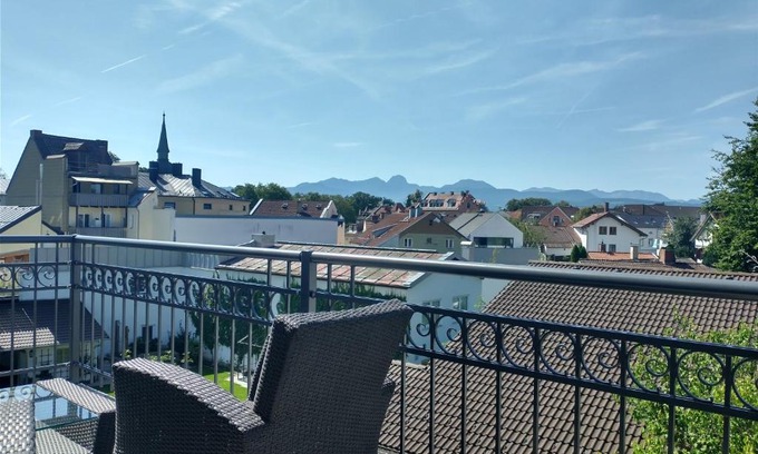 Bad Aibling Apartment | Bad Aibling City Apartment - Pano