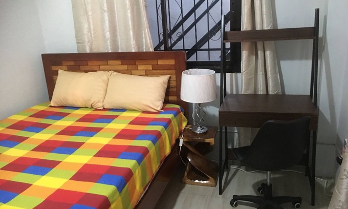 Baguio Bed & Breakfast | Baguio City Area - Suburban living in surrounding majestic mountains & Sunset