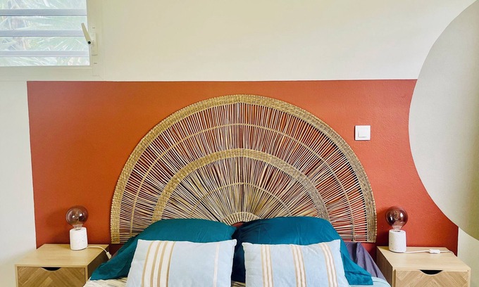 Cayenne Apartment | Bahia Garden- Bright, central, patio