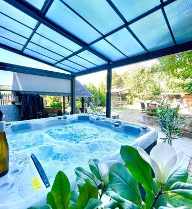 Verbandsgemeinde Pellenz Apartment | Bahnhofsromantik trifft Luxus - Alter Bahnhof von Kruft