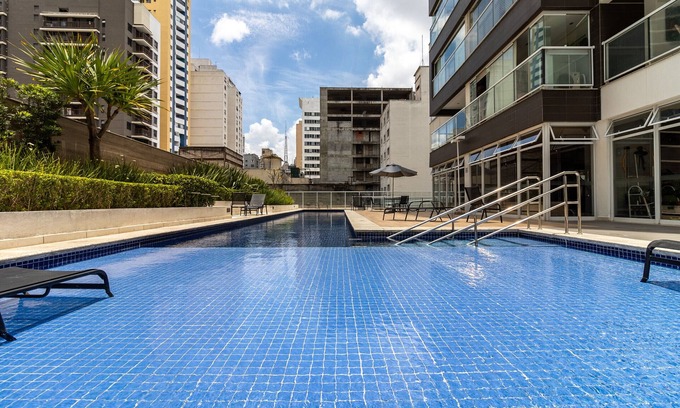 Consolacao Apartment | Baixo Augusta queen bed, pool, gym and garage
