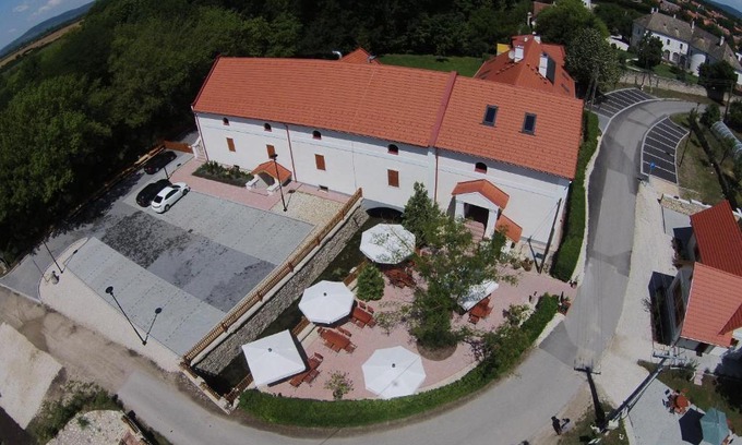 Gyulakeszi Bed & Breakfast | Bak Vendéglő