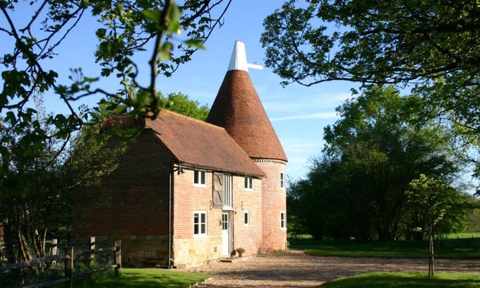 Wadhurst House | Bakers Farm Oast