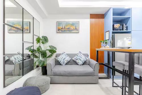 South Triangle Apartment | Balai ni Boss - Cozy Modern 1BR in Victoria Sports Tower