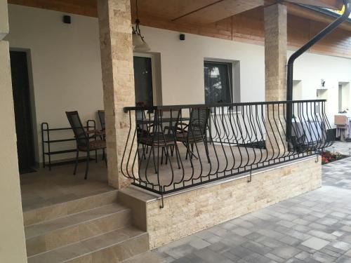 Balatonkenese Apartment | Balatonkenesei Vendégház