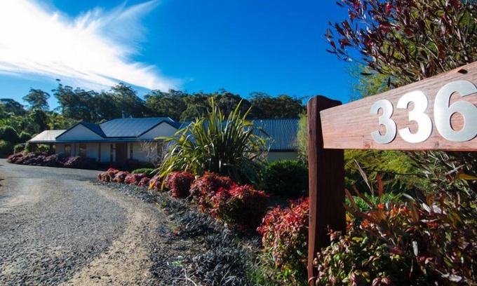 Tura Beach Bed & Breakfast | Balconies Dolphincove