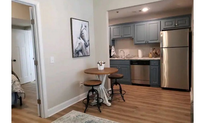 Statesboro Apartment | Balcony on Main #7