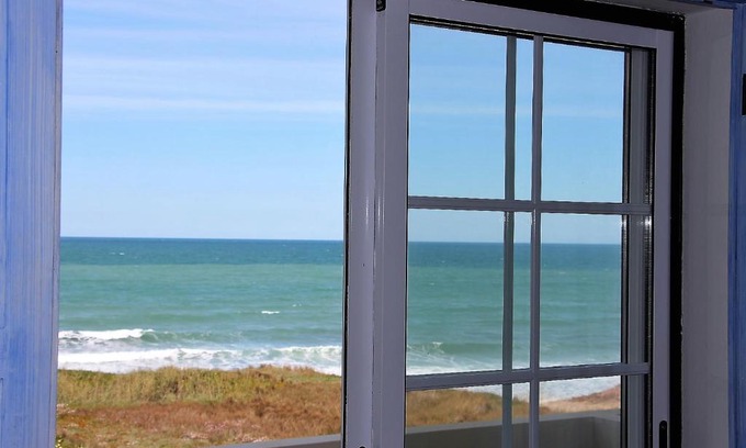 Baleal Apartment | Baleal, by the sea with swimming pool