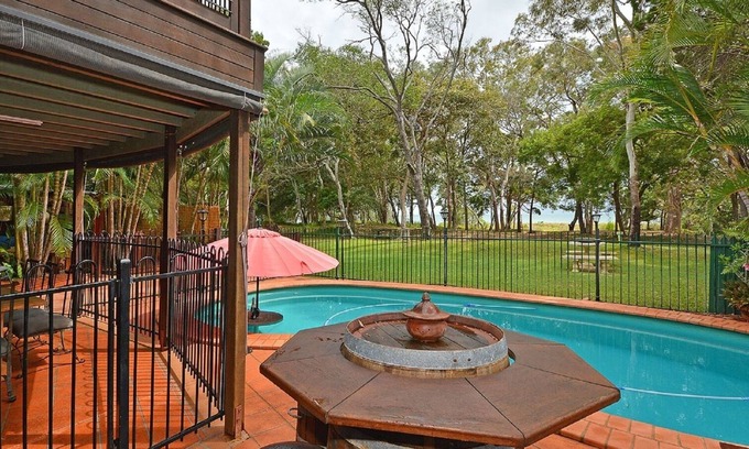 Toogoom House | Bali on the Beach, absolute frontage,lawn access