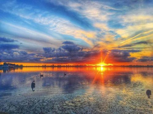 Lake Wendouree Apartment | Ballarat - On the Lake with gift voucher