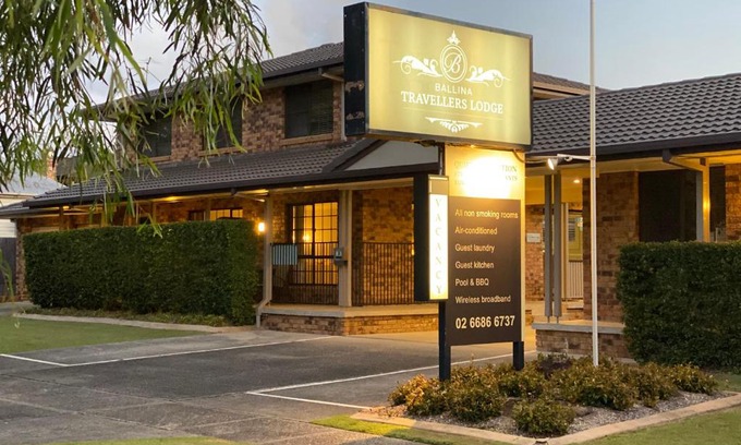 Ballina Cabin | Ballina Travellers Lodge