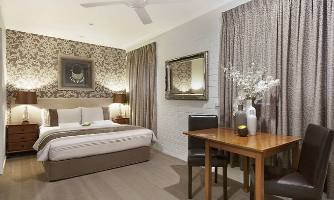 Ballina Hotel | Ballina Travellers Lodge