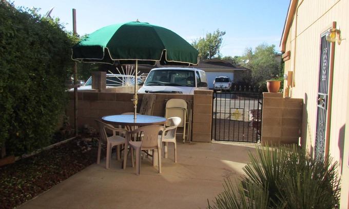 Rio Rancho Apartment | Balloons, Views, Hiking, Biking, Casinos, Shopping, Old Town Plaza, Santa Fe