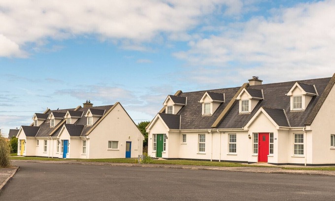 Ballybunion Ski Chalet | Ballybunion Holiday Cottage No.7