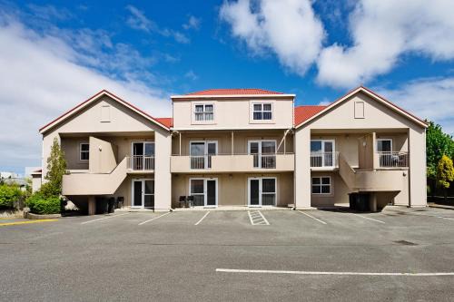 Invercargill Hotel | Balmoral Lodge Motel