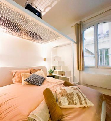 Quartier du Petit-Montrouge Apartment | Balnéo & cinéma suspendu - Paris 14ème