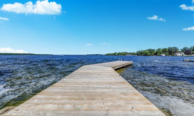 Rosedale Cottage | balsam lake waterfront 5 br cottage