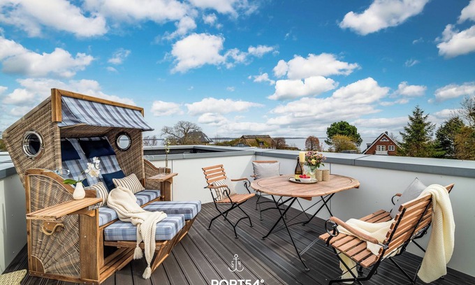 Bockholm House | Baltic View - sea view, roof terrace, beach chair, barbecue, infrared sauna, shower