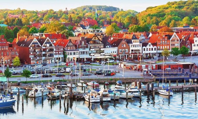 Travemuende Apartment | Baltique Nr. 98 - Exklusive Ferienwohnung am Segelhafen im Herzen von Travemünde