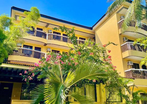 Boracay Island Resort | Bamboo Beach Resort & Restaurant