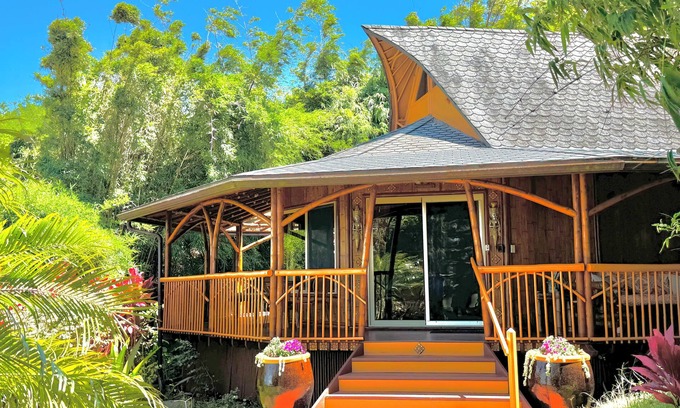 Haiku Cottage | Bamboo Bliss: Ocean Views & Waterfalls Await!