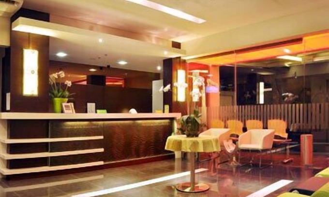Palmerah Hotel | Bamboo Inn Hotel & Cafe