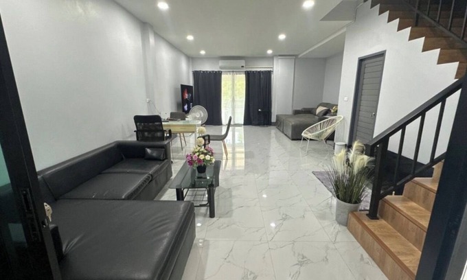 Phlap Phla House | Ban Leena villa