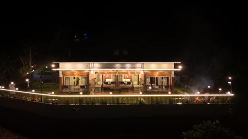 Kanthalloor Bed & Breakfast | Banbury Bungalow