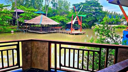 Si Racha House | Bang Phra Resort Near Si racha