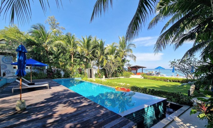 Cherngtalay Apartment | Bang Tao Beachfront sea view pool, walk to beach
