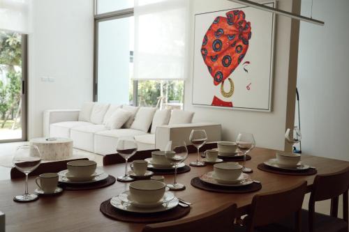 Si Sunthon Villa | Bangtao Luxury 4 bedroom villa Lux Pride