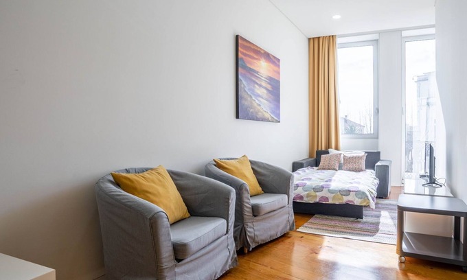 Povoa De Varzim Apartment | Banho de Mar 11 by LovelyStay