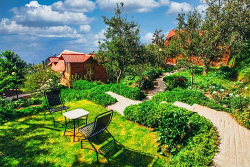 Kumharsain Hotel | Banjara Orchard Retreat Thanedar