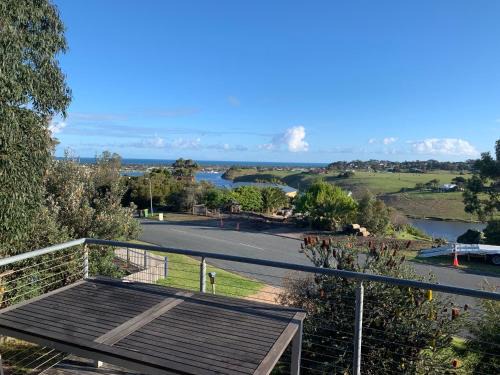 Lakes Entrance House | Banksia Waters