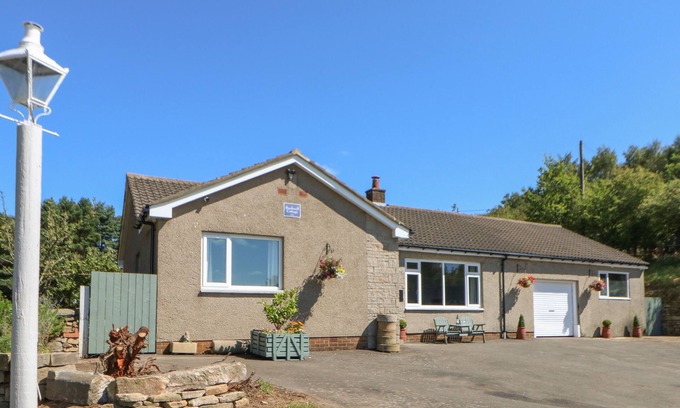 Marley Hill Cottage | BANKWELL COTTAGE, pet friendly, with open fire in Sunniside