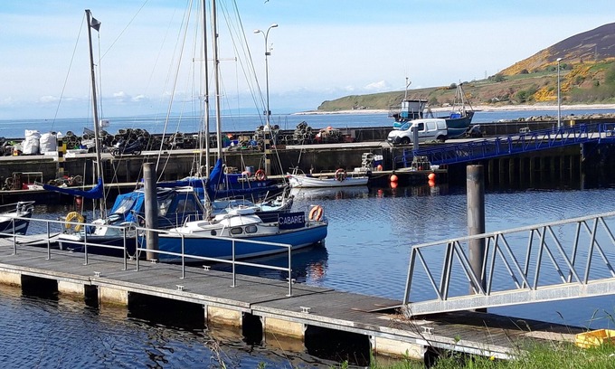 Helmsdale Hotel | Bannockburn Inn
