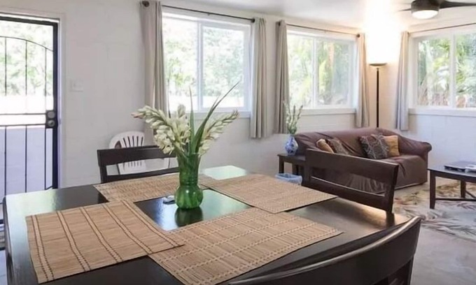 Waialee Apartment | Banzai Surf B - A/C included, steps to the beach!