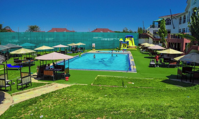 Athi River Villa | Baobab