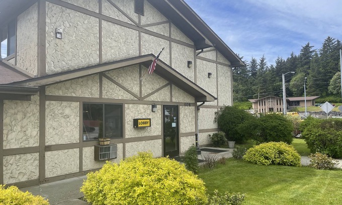 Sitka Hotel | Baranof Lodge