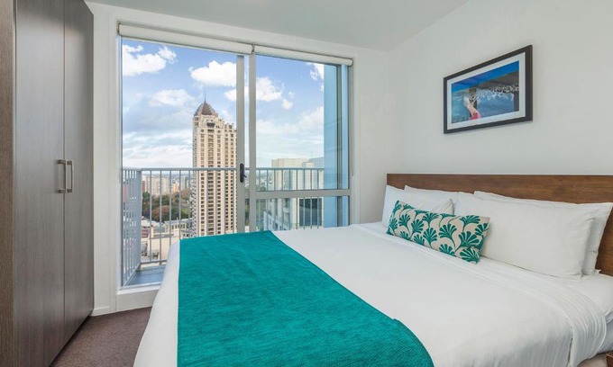 Auckland Central Business District Apartment | Barclay Suites