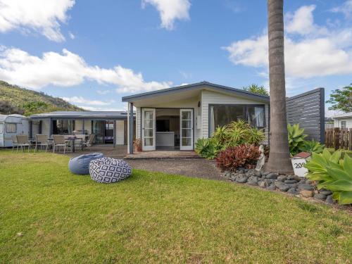 Matarangi House | Barefoot Daze - Matarangi Holiday Home